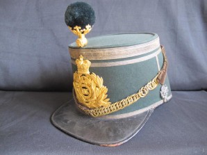 VICTORIAN 106TH BOMBAY LIGHT INFANTRY SHAKO COMPLETE WITH STORAGE TIN image 2